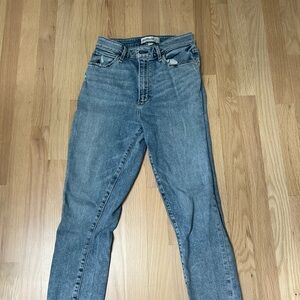 Abercrombie & Ankle Length Blue Jeans